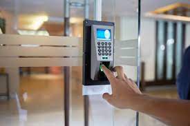 Choosing the Right Readers and Credentials for Your Door Access Control System post thumbnail image