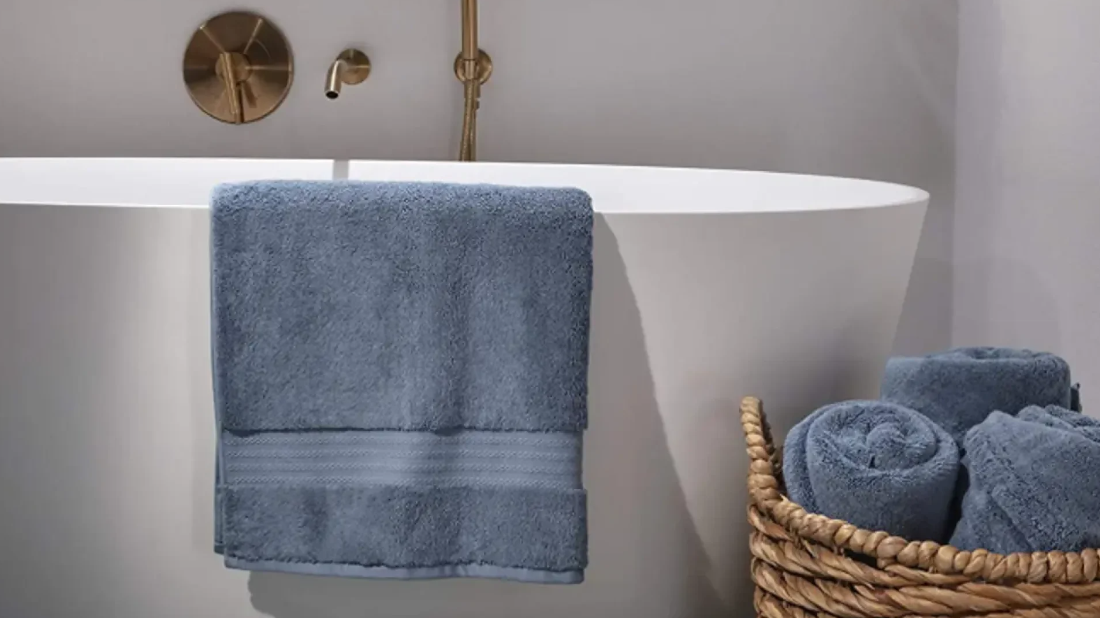 Vibrant Colors: Brighten Up Your Bathroom with the Best Towel Sets post thumbnail image