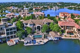 Luxury Living on the Shores of Lake Travis: Browse our Exclusive Property Listings post thumbnail image